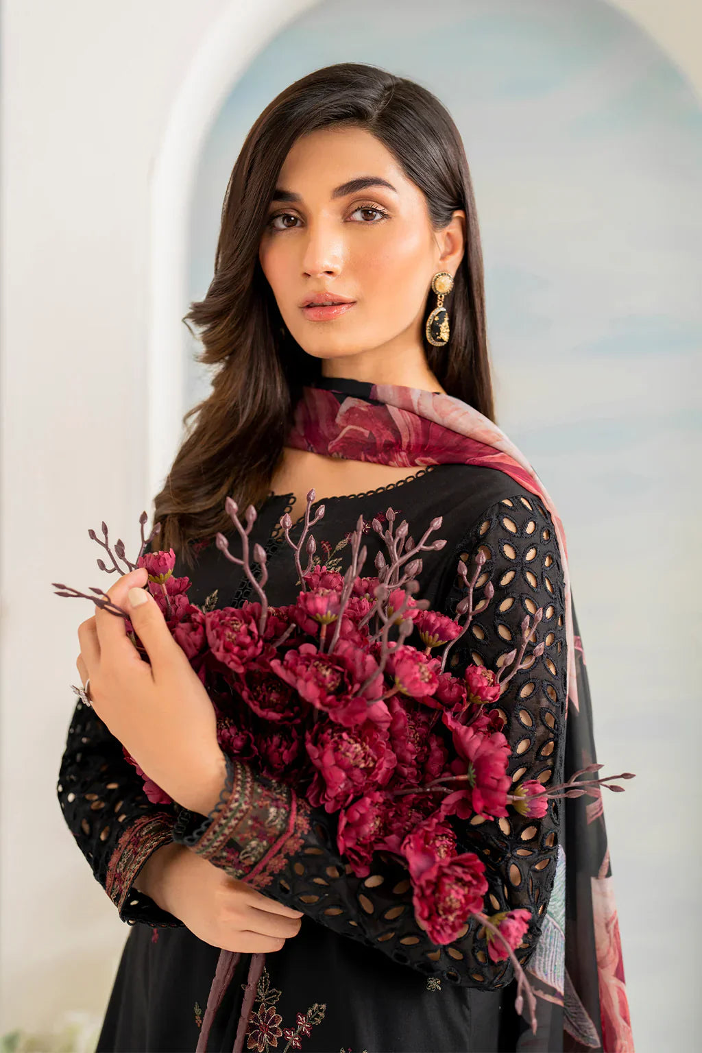 3 PC - EMBROIDERED LAWN SUIT - BG592